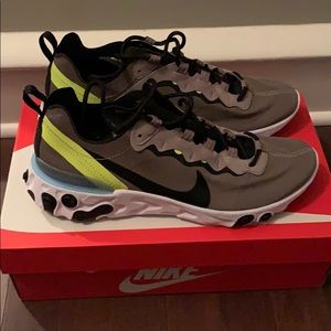 Nike react element size 8